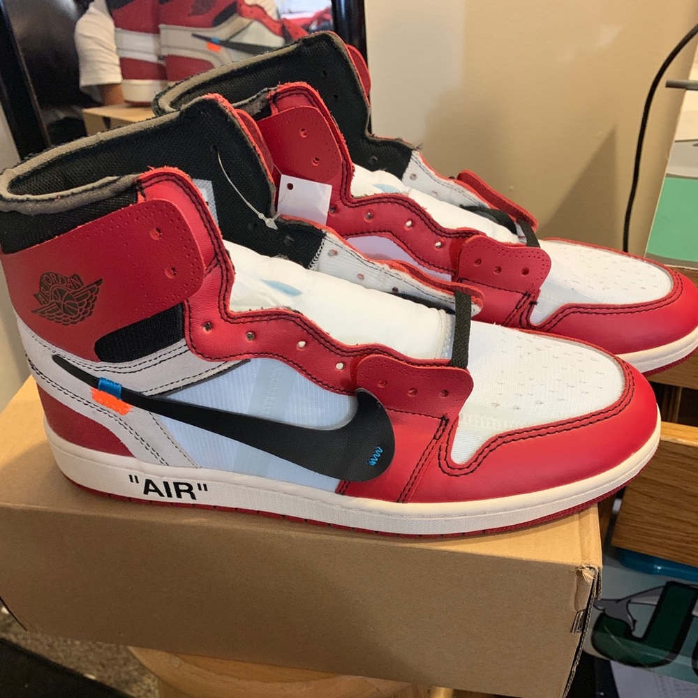 Air Jordan 1 Off-White Chicago